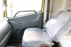 漢風XG1M(原漢風G5)&nbsp;随车吊驾驶室图片