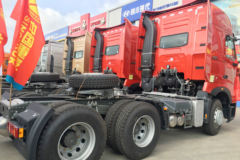 中国重汽 HOWO T7H重卡 440马力 6X4牵引车(3.7速比)(ZZ4257V324HE1B)