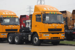 华菱重卡 重载型 375马力 6X4牵引车(HN4250B43C4M5)