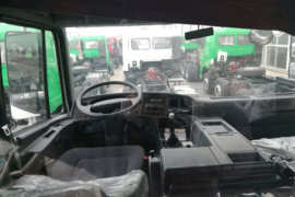 华菱M5&nbsp;牵引车驾驶室                                               图片