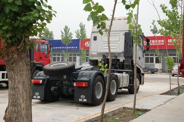 杰狮 牵引车外观                                                图片