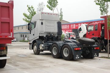 杰狮 牵引车外观                                                图片