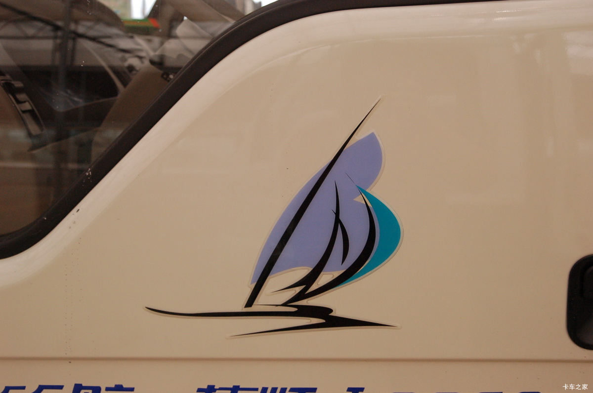 [Image: 49768.jpg_1200x800.jpg]