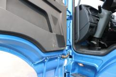 徐工 漢风G5 350马力 8X4 随吊车(NXG1310D5NEX)