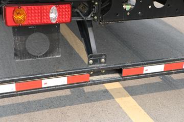 徐工 漢風(汉风)G5 240马力 4X2 9.6米厢式载货车(NXG5181XXYN5)底盘图片