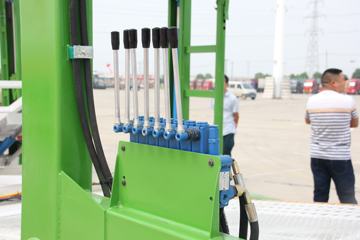 ���Ͽ��� U290�ؿ� 290���� 6X2 ��������˳�ͼƬ