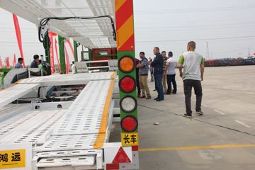 ���Ͽ��� U290�ؿ� 290���� 6X2 ��������˳�ͼƬ