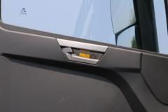 徐工 漢風(汉风)G7 350马力 8X4 9.45米仓栅式载货车(NXG5310CCYW5)