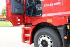 华菱 汉马H6重卡 420马力 6X4危险品牵引车(HN4255H42C4M5)