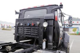 东风菁鹰&nbsp;牵引车底盘                                                图片