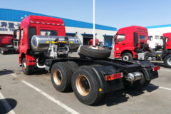 北奔 V3M重卡 380马力 6X4 LNG牵引车(ND4250B38J7Z00)