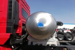 北奔 V3M重卡 380马力 6X4 LNG牵引车(ND4250B38J7Z00)