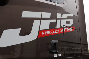 �ൺ��� JH6�ؿ� 500���� 6X4ǣ����(457����)(CA4250P25K2T1E5A)ͼƬ