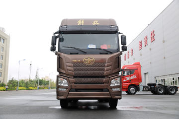 青岛解放 JH6重卡 430马力 6X4牵引车(CA4250P25K2T1E5A)