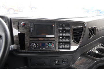 �ൺ��� JH6�ؿ� 500���� 6X4ǣ����(457����)(CA4250P25K2T1E5A)ͼƬ