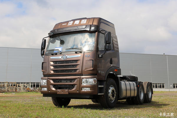 青岛解放 悍V重卡 370马力 6X4牵引车(锡柴)(CA4256P1K2T1E5A80)