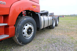 天V&nbsp;牵引车外观                                                图片