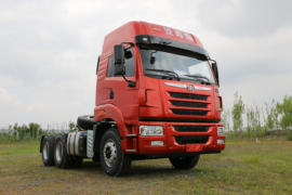 天V&nbsp;牵引车外观                                                图片