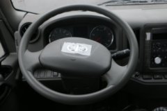 解放 虎VH 141马力 4.21米单排仓栅式轻卡底盘(CA5041CCYP40K17L1E5A84-1)