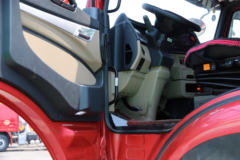 中国重汽 豪瀚J7G重卡 430马力 6X4 LNG牵引车(ZZ4255V3846E1LX)