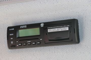 ���� ����H9�ؿ� 410���� 6X4 LNGǣ����ͼƬ