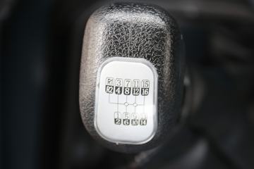 ���� ����H9�ؿ� 410���� 6X4 LNGǣ����ͼƬ