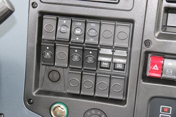 ���� ����H9�ؿ� 410���� 6X4 LNGǣ����ͼƬ