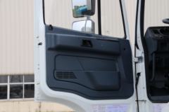 华菱重卡 重载型 420马力 6X4牵引车(HN4250B43C4M5)