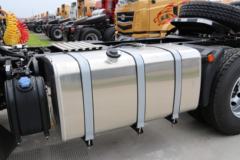 华菱重卡 重载型 420马力 6X4牵引车(HN4250B43C4M5)