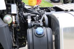 华菱重卡 重载型 420马力 6X4牵引车(HN4250B43C4M5)