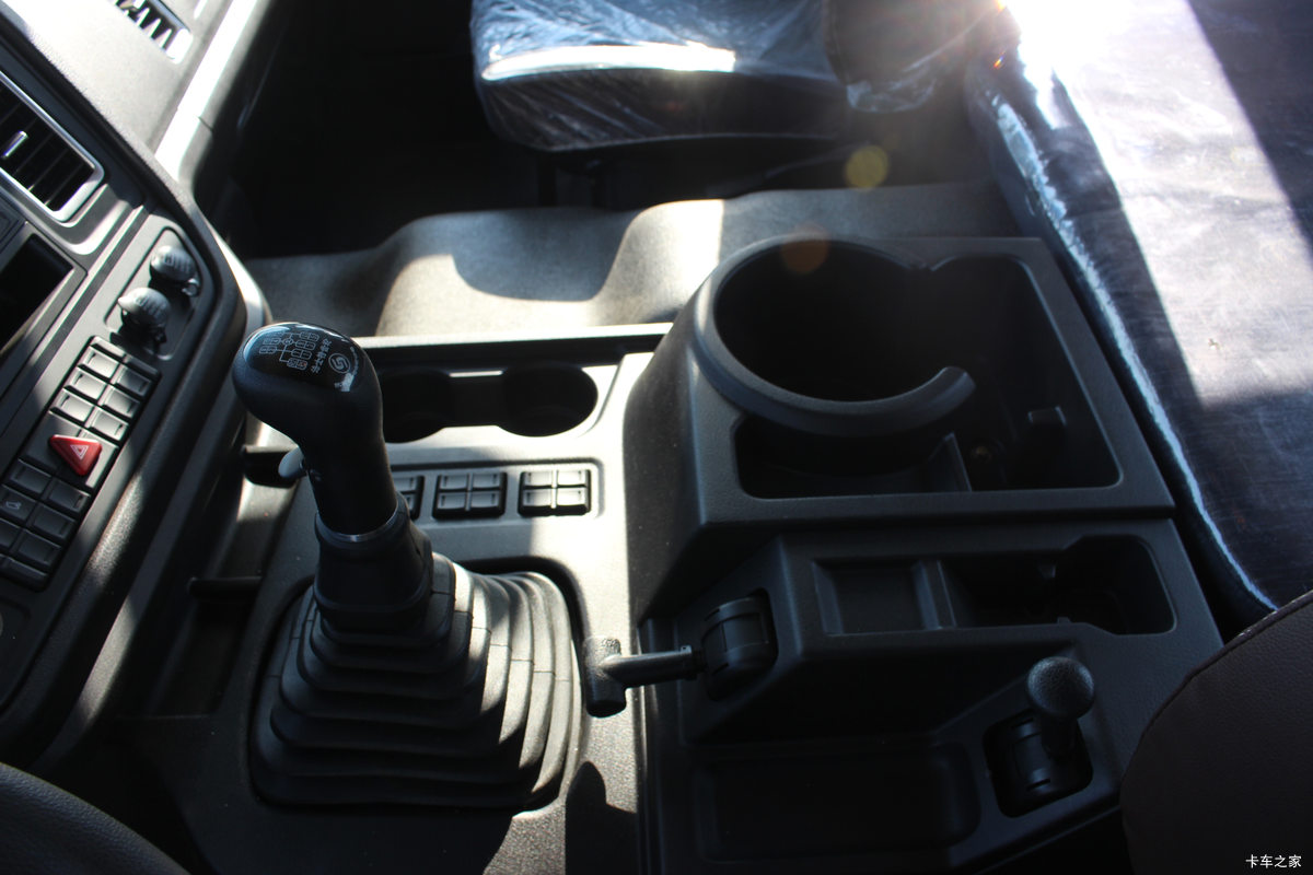  ŷETX 6ϵؿ 400 6X4ǣ(BJ4253SMFKB-AA)ʻ                                               