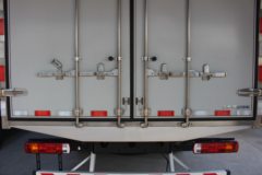 福田 欧航R系 170马力 6.8米厢式载货车(BJ5166XXY-A1)