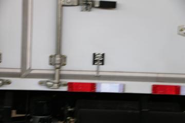  D6-L 115 4.17׵ʽῨ(EQ5041XXY8BDBAC)ͼƬ
