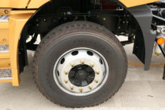 华菱 汉马H6重卡 重载版 375马力 4X2牵引车(HN4180H33C6M5) 华菱 汉马H6重卡 重载版 375马力 4X2牵引车(HN4180H33C6M5)