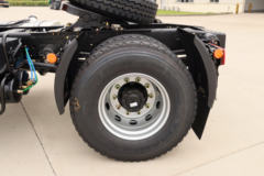 华菱之星 重卡 标载版 300马力 4X2牵引车(HN4180C34C4M5)