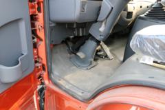 东风 多利卡D8 150马力 4X2 5.75米单排栏板载货车(EQ1090L8BDE) 东风 多利卡D8 150马力 4X2 5.75米单排栏板载货车(EQ1090L8BDE)