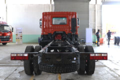 东风 多利卡D9 160马力 4X2 6.8米载货车底盘(EQ1181L9BDG)