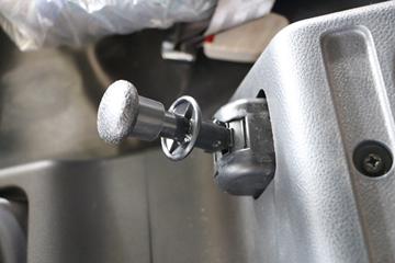 ���� ������D9 160���� 4X2 6.8�ײ�դʽ�ػ���ͼƬ