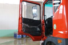 东风 多利卡D9 160马力 4X2 6.8米仓栅式载货车(EQ5161CCYL9BDGAC)