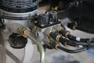 ���� ������D9 160���� 4X2 6.8�ײ�դʽ�ػ���ͼƬ