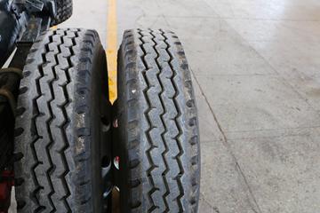 ���� ������D9 160���� 4X2 6.8�ײ�դʽ�ػ���ͼƬ