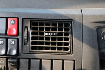 ���� ������D9 160���� 4X2 6.8����ʽ�ػ���ͼƬ