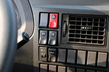 ���� ������D9 160���� 4X2 6.8����ʽ�ػ���ͼƬ