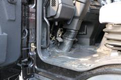 东风 多利卡D9 160马力 4X2 6.8米厢式载货车(EQ5161XXYL9BDGAC)