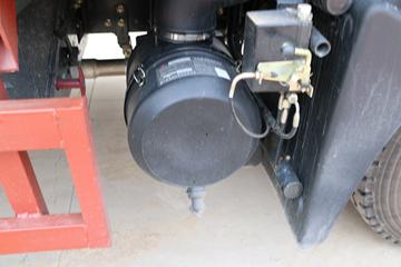 ���� ������D9 160���� 4X2 6.8����ʽ�ػ���ͼƬ