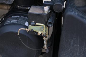 ���� ������D9 160���� 4X2 6.8����ʽ�ػ���ͼƬ