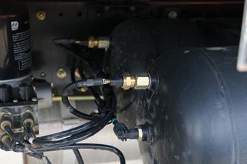 ���� ������D9 160���� 4X2 6.8����ʽ�ػ���ͼƬ