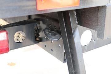 ���� ������D9 160���� 4X2 6.8����ʽ�ػ���ͼƬ