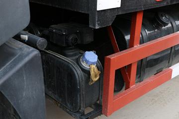 ���� ������D9 160���� 4X2 6.8����ʽ�ػ���ͼƬ