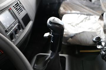 ���� ������D12�п� 190���� 4X2 9.85����ʽ�ػ�������(EQ5181XXYL9BDKAC)ͼƬ